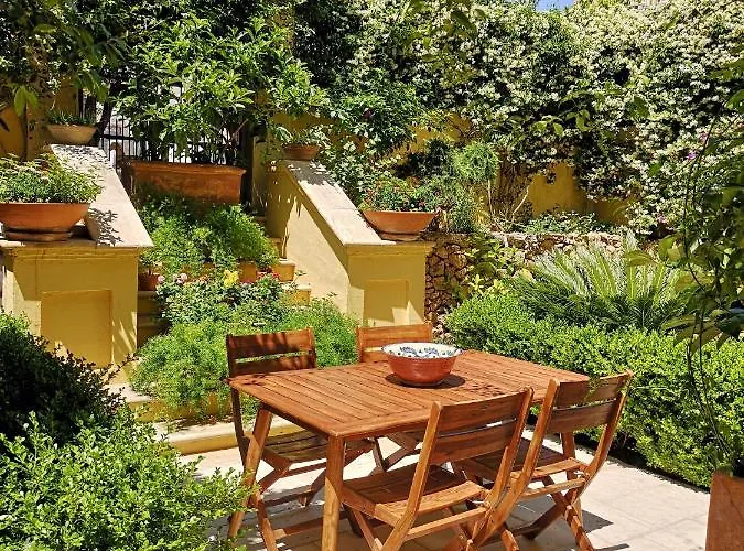 فندق مبيت وإفطار Corte San Giuseppe 3*